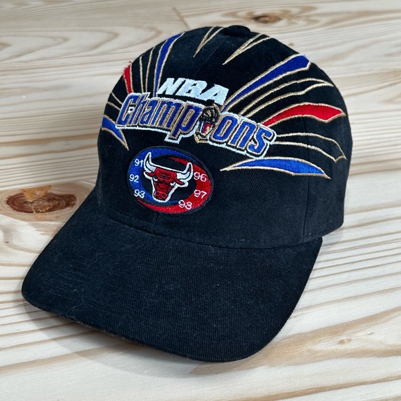 Vintage Starter NBA Champions Bulls Hat - Picture 1 of 8